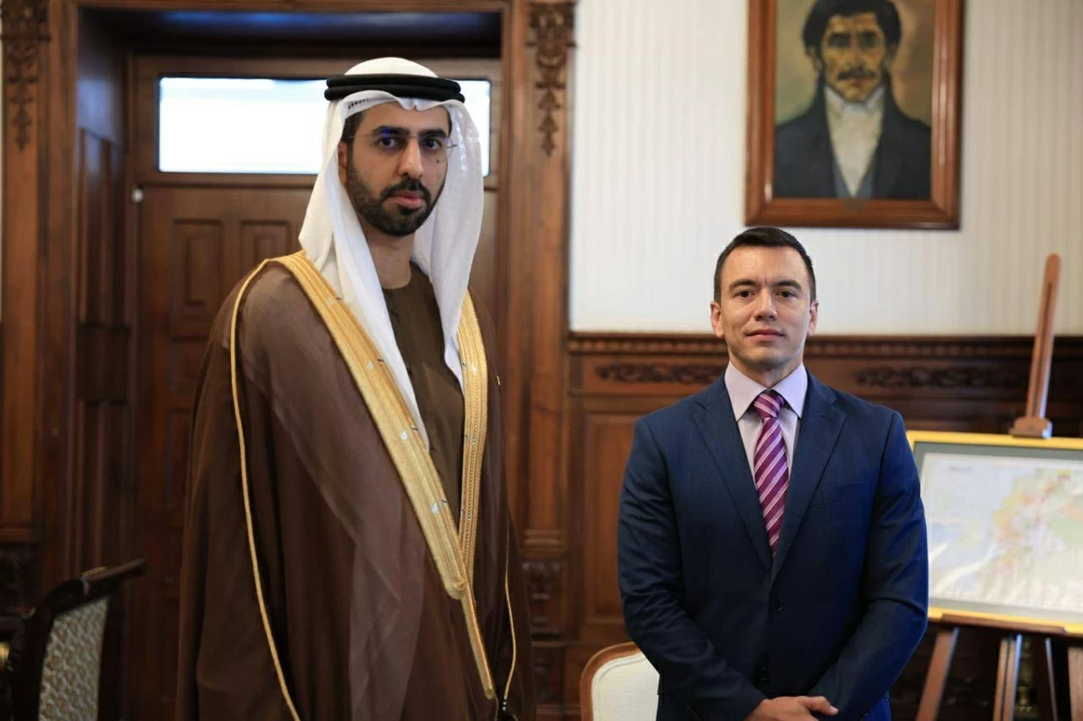 رئيس الإكوادور يستقبل عمر العلماء ويبحثان سبل تعزيز التعاون الثنائي