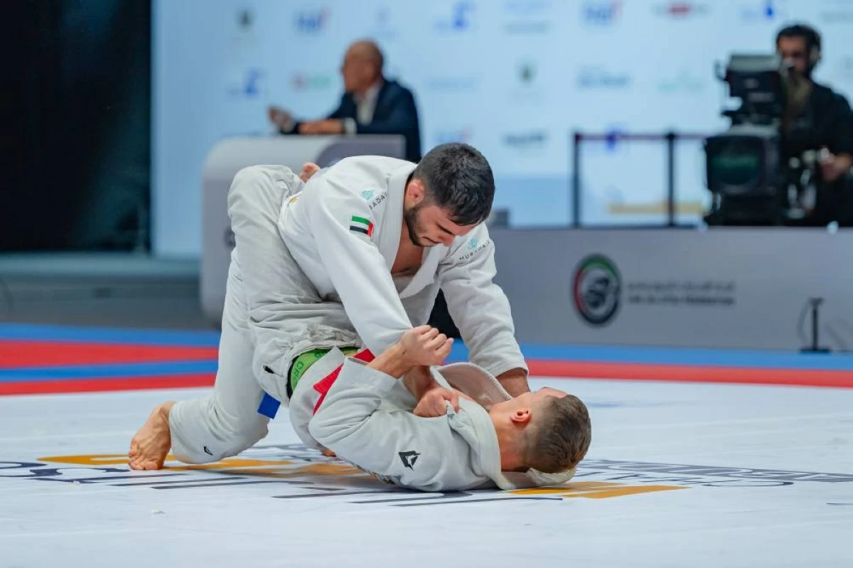 لاعبو منتخب الإمارات واصلوا تألقهم