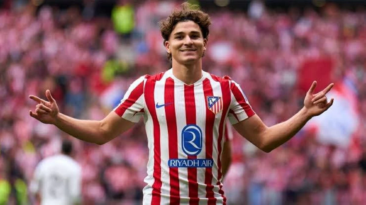 سيميوني يؤكد تمسك أتلتيكو مدريد بخدمات خوليان ألفاريس