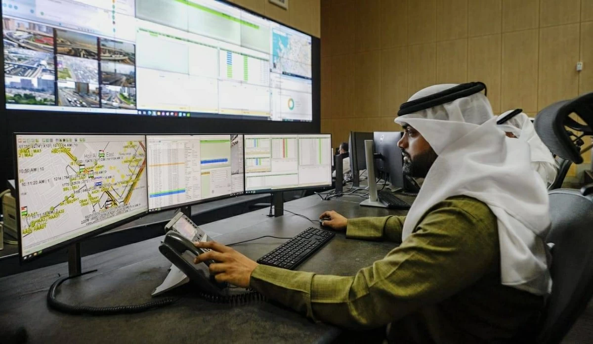 مختبر بيانات «طرق دبي» يقود قرارات التنقل الذكية