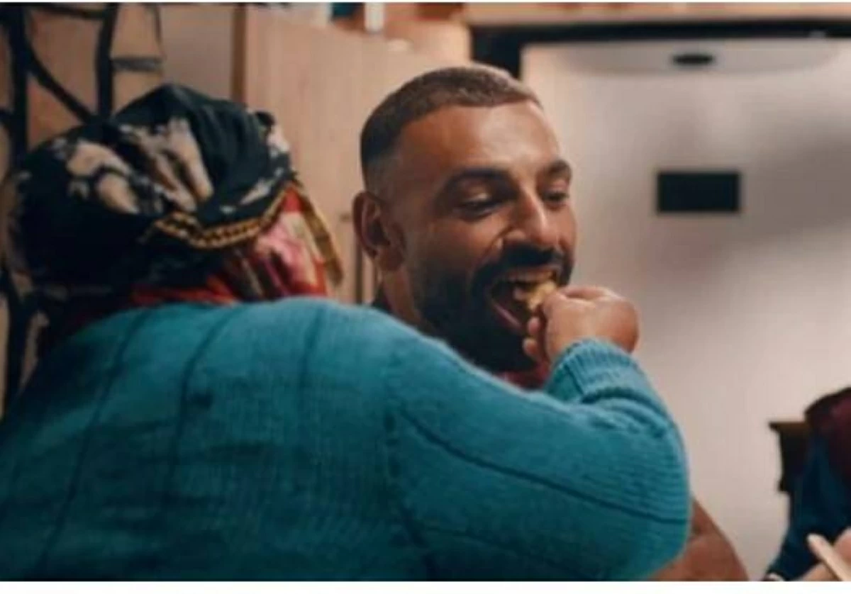 «سيدة رأته في المنام».. طرابزون يروي قصة انتقال محمد صلاح بطريقة مبتكرة (فيديو)