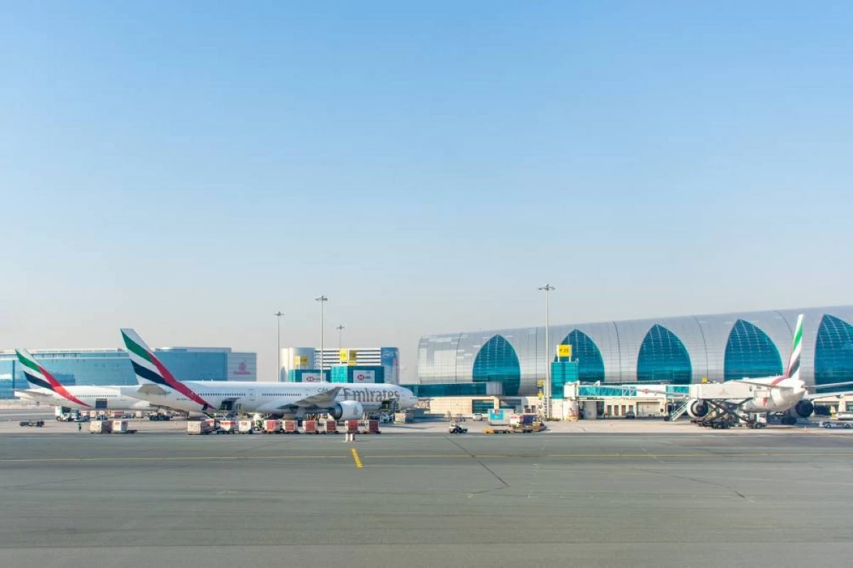 مطار دبي 
