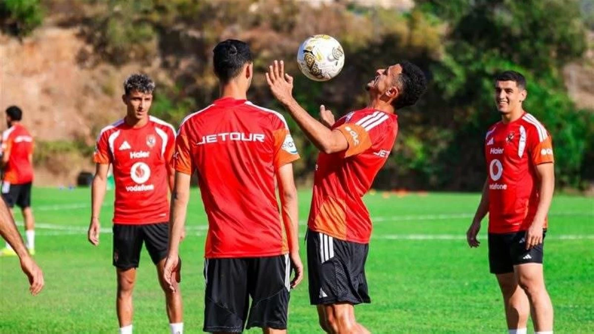 موعد مباراة الأهلي وبادالونا الإسباني.. هل طلب عموتة عدم إذاعة اللقاء؟