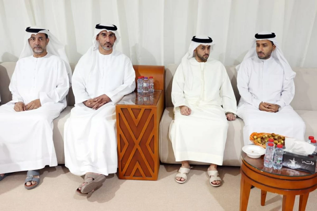 محمد بن حميد وسعود بن سلطان والشيوخ يعزّون بوفاة محمد الشامسي