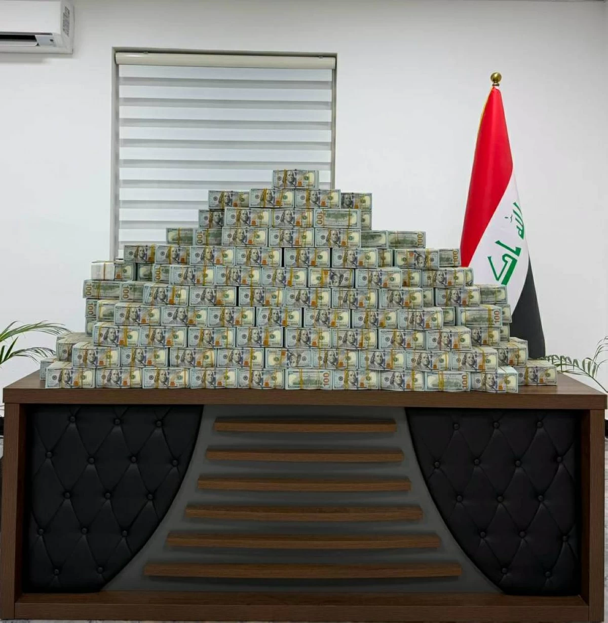 العراق يضبط 20 مليون دولار و60 كجم ذهباً في قضية «الجميلي» (فيديو)