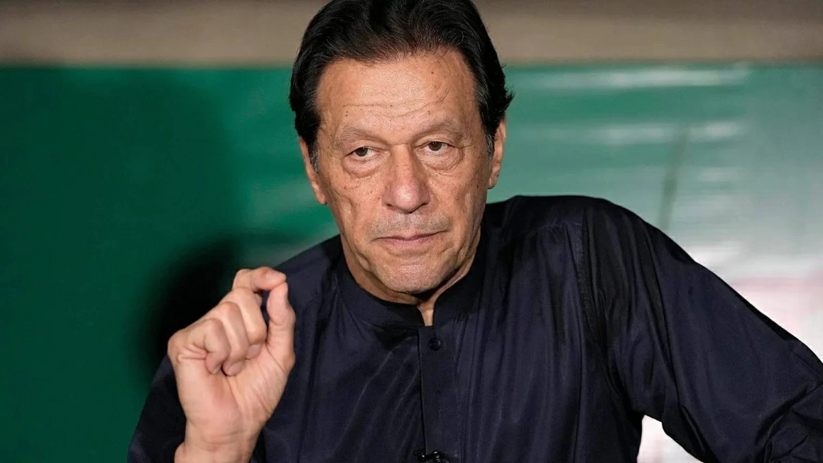 بحكم قضائي.. نقل عمران خان من السجن إلى المستشفى