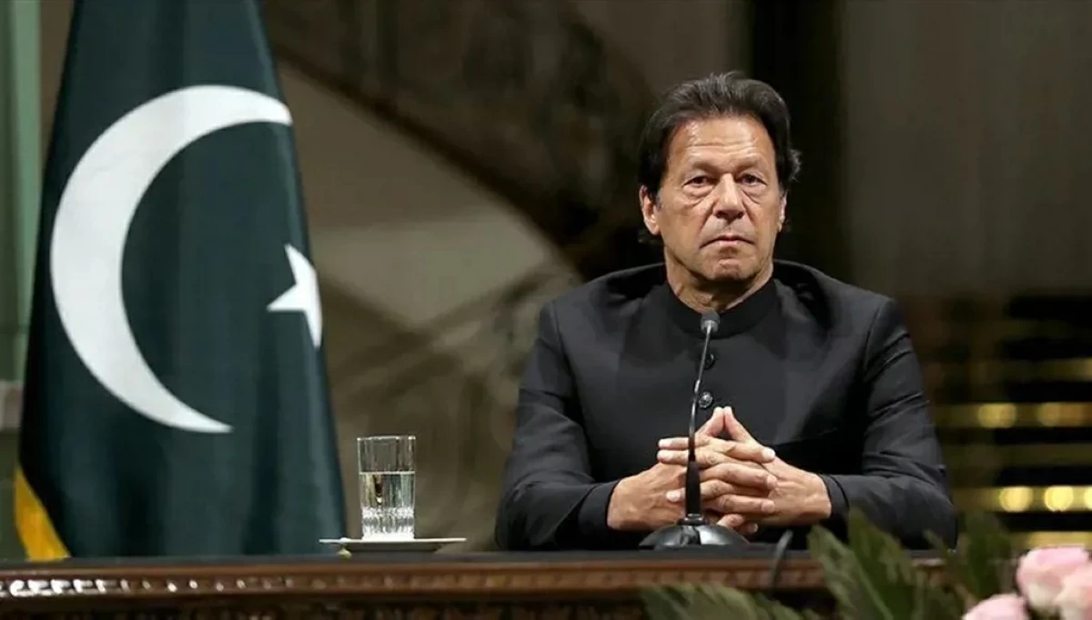 الحكومة الباكستانية تطعن في قرار نقل عمران خان إلى المستشفى