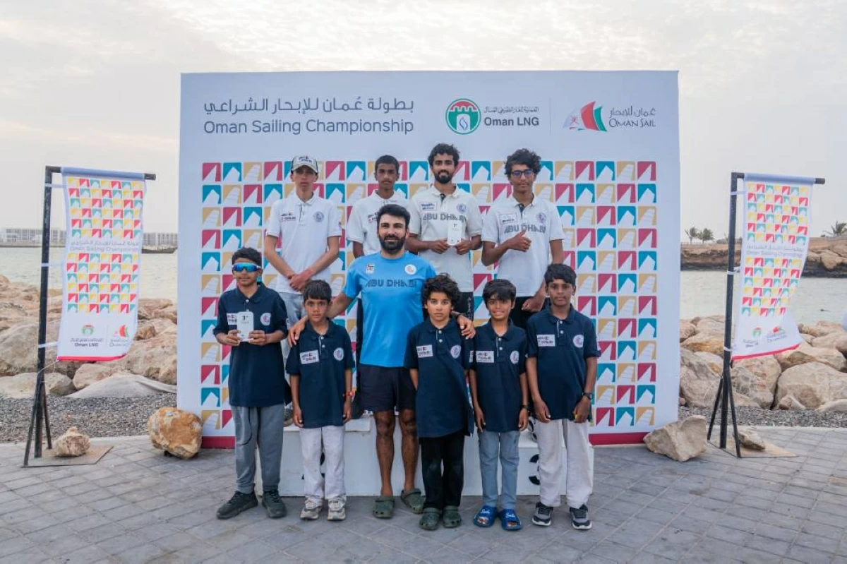 أبطال نادي أبوظبي البحري