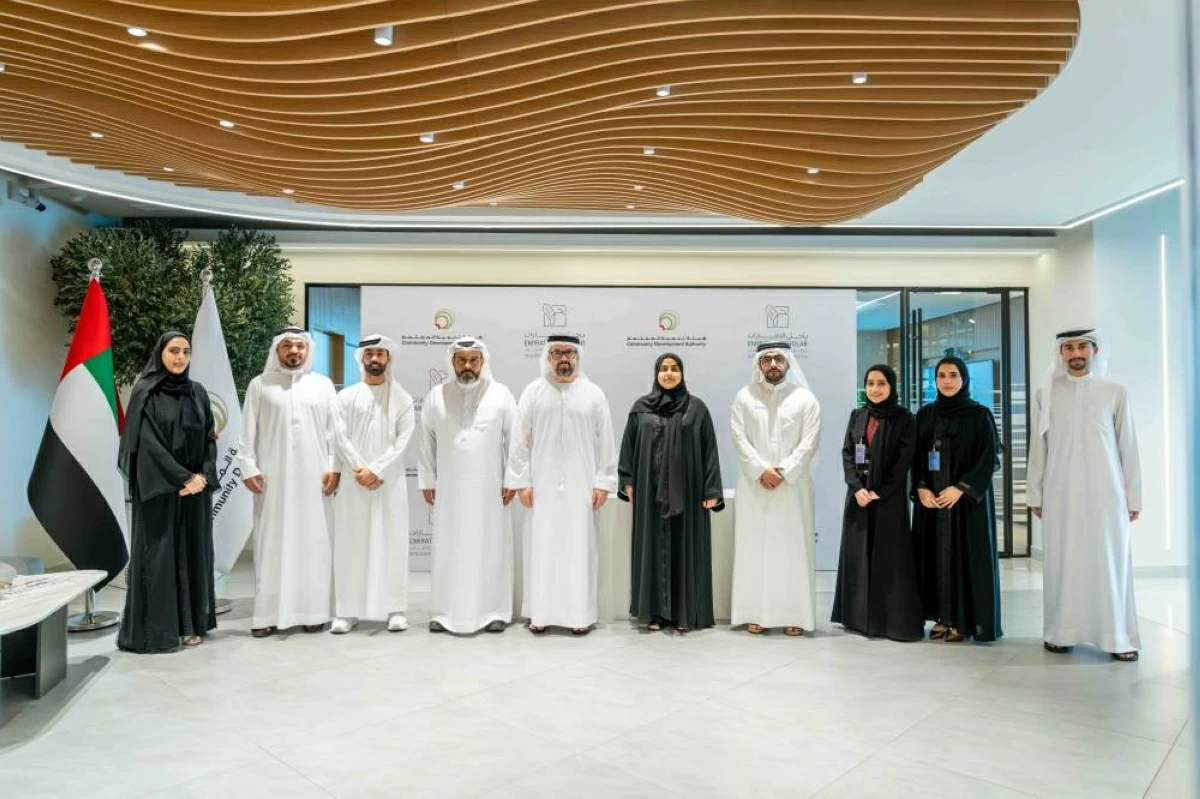 صورة جماعية - هيئة تنمية  الجتمع - باحثي الإمارات