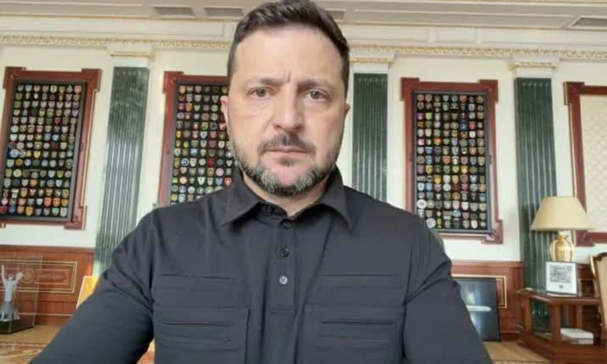 زيلينسكي: بوتين يستعين بـ 300 ألف جندي إضافي