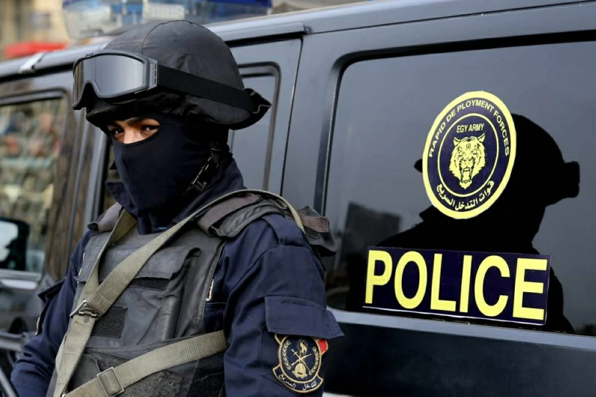 القبض على عزوز دجال العياط في مصر.. كيف وقع العشرات في خدعة العلاج الروحاني؟