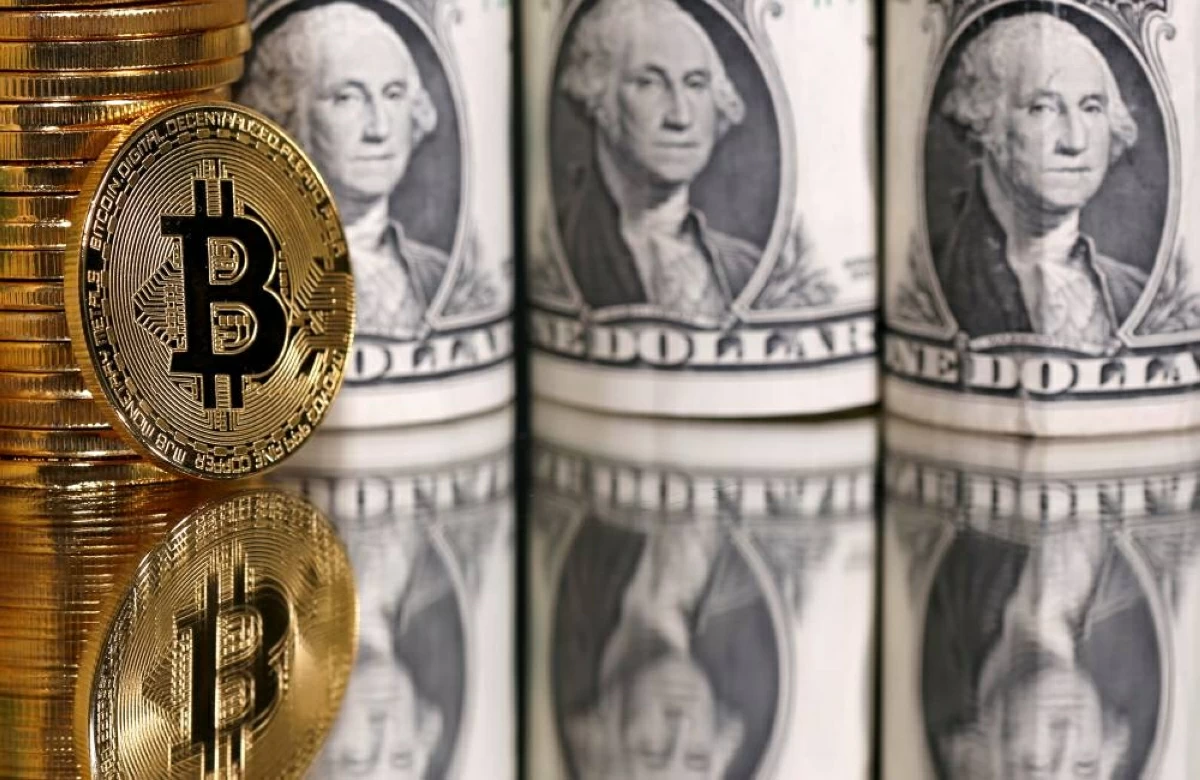 البيتكوين تستعيد حيويتها المفقودة.. ما بين «الميمات» ومخاوف جبل الديون؟