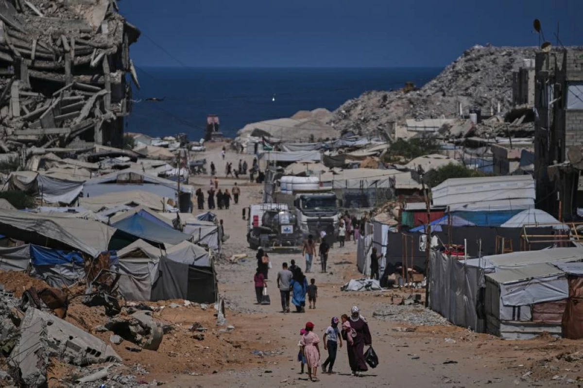 الجيش الإسرائيلي يأمر بإخلاء مربع سكني في مخيم الشاطئ غربي غزة
