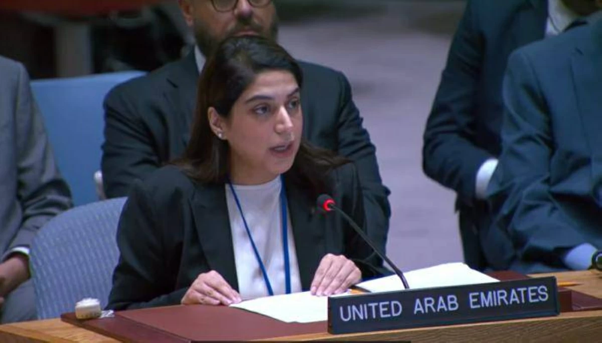 السفيرة غسق شاهين القائم بالأعمال بالإنابة ونائب المندوب الدائم للإمارات في الأمم المتحدة خلال جلسة مجلس الأمن