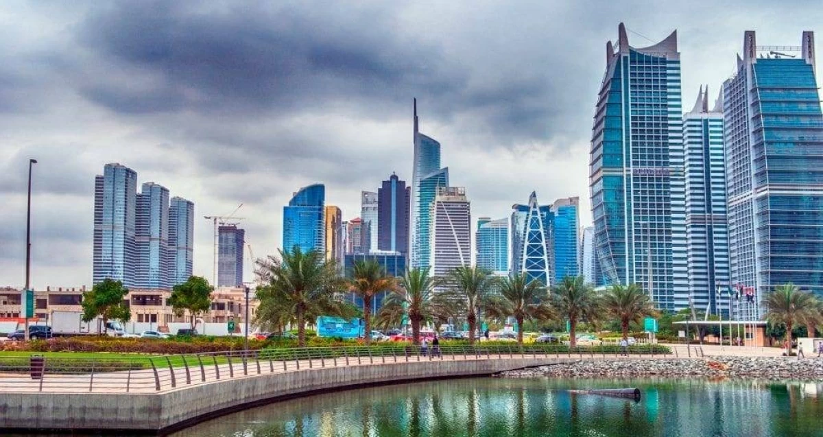 أبراج سكنية في «بحيرات جميرا» بدبي