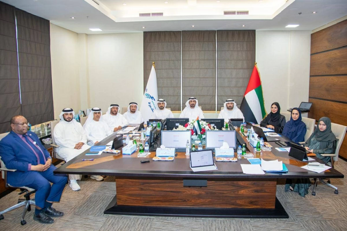 اليماحي متراساً اجتماع مجلس الإدارة