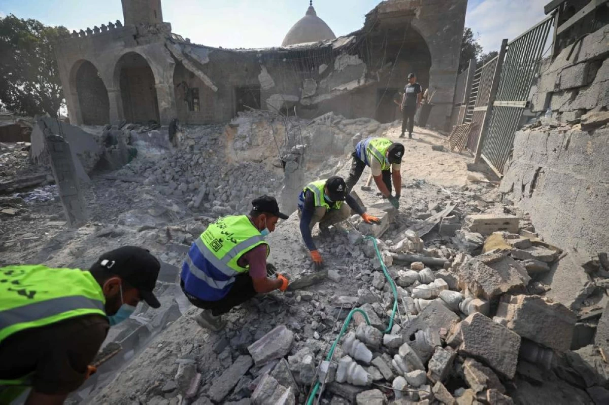 غارة إسرائيلية تقتل 3 فلسطينيين من أسرة واحدة في غزة