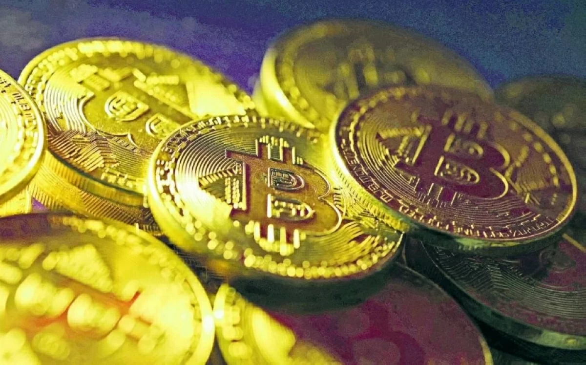 عاجل | العملات الرقمية تتراجع والبيتكوين عند 78 ألف دولار 