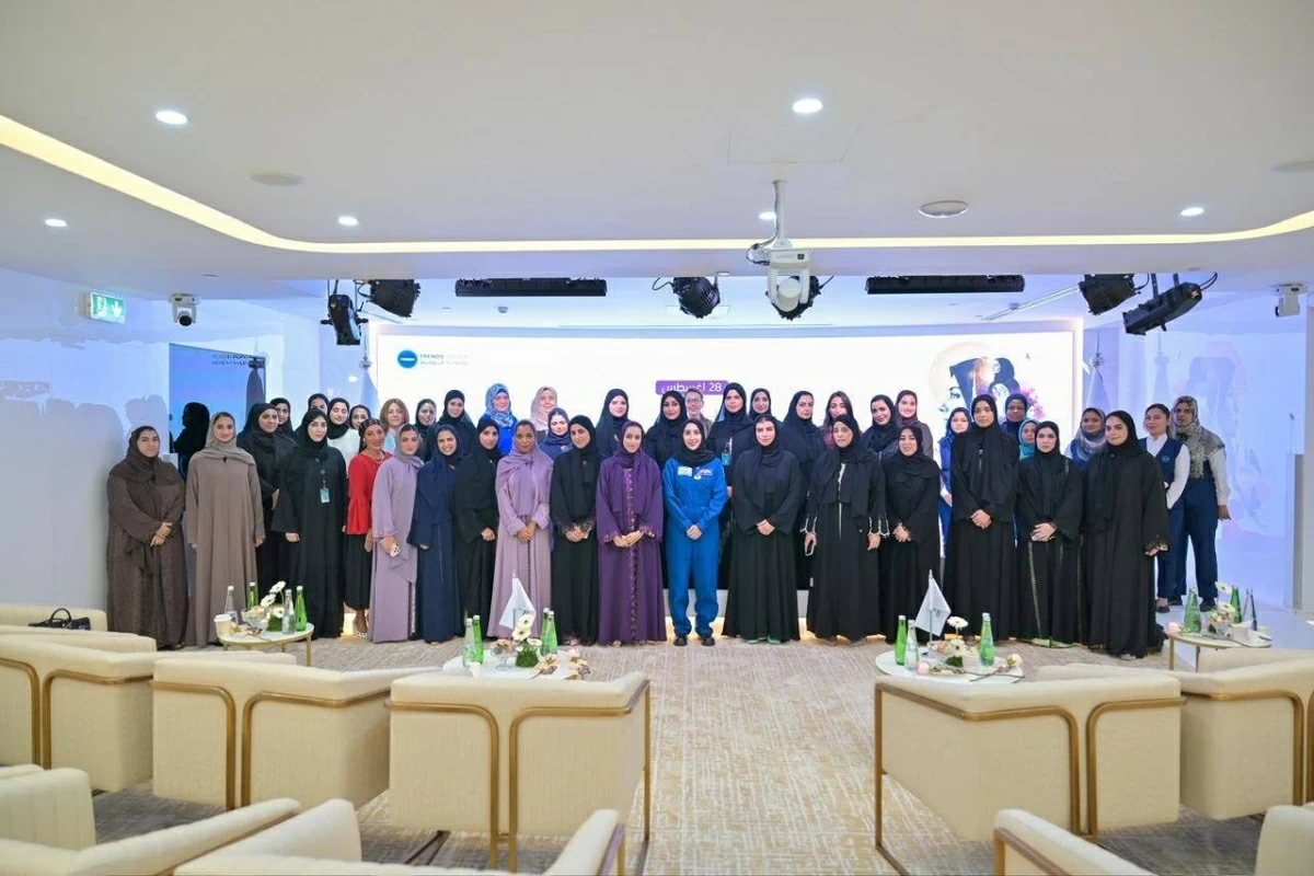 جلسة لـ«تريندز» تضيء على إنجازات المرأة الإماراتية