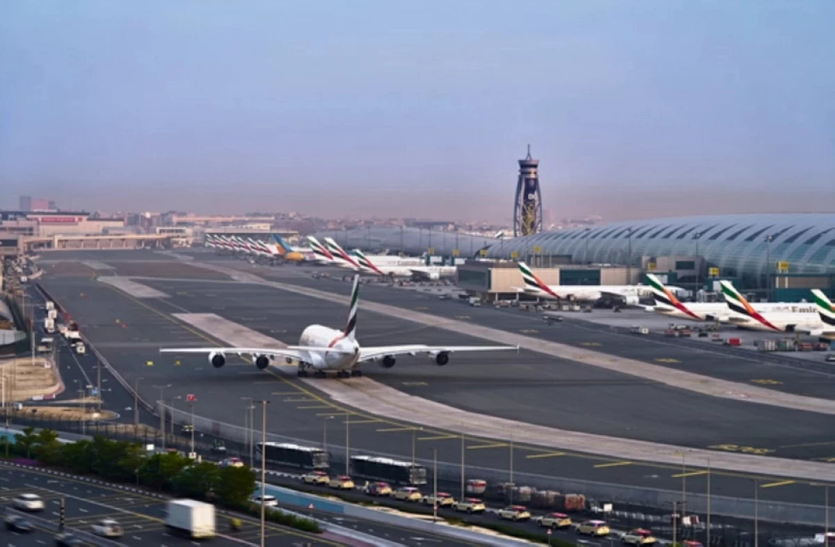 مطار دبي