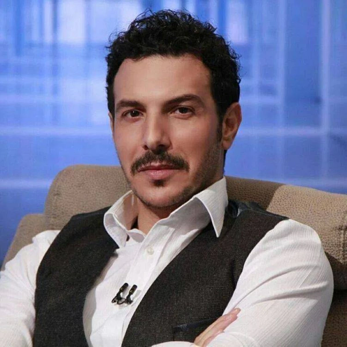 الفنان السوري باسل خياط