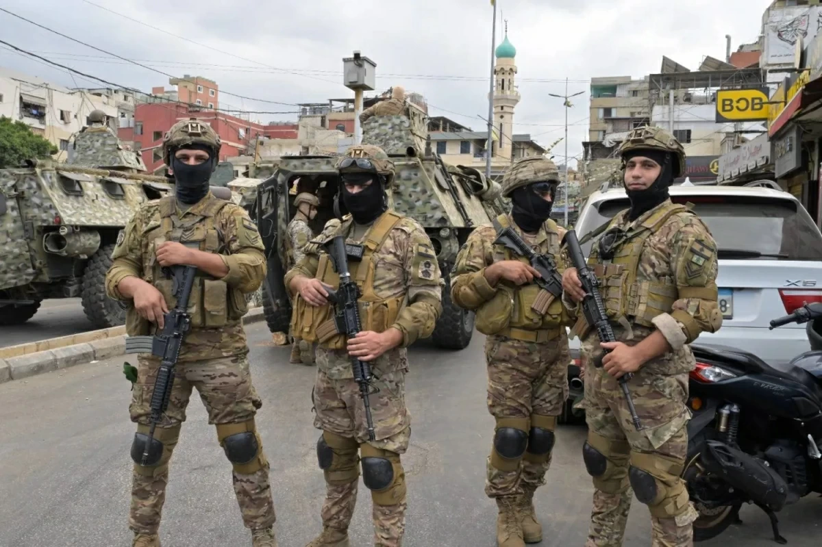لبنان يفكك شبكة عسكرية خططت لعمليات مسلحة في الساحل السوري