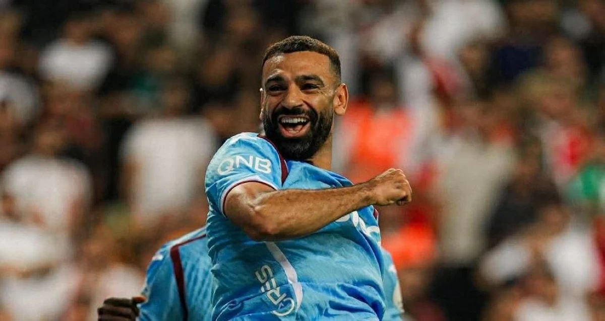 محمد صلاح يرزق بمولوده الثالث «ليل»