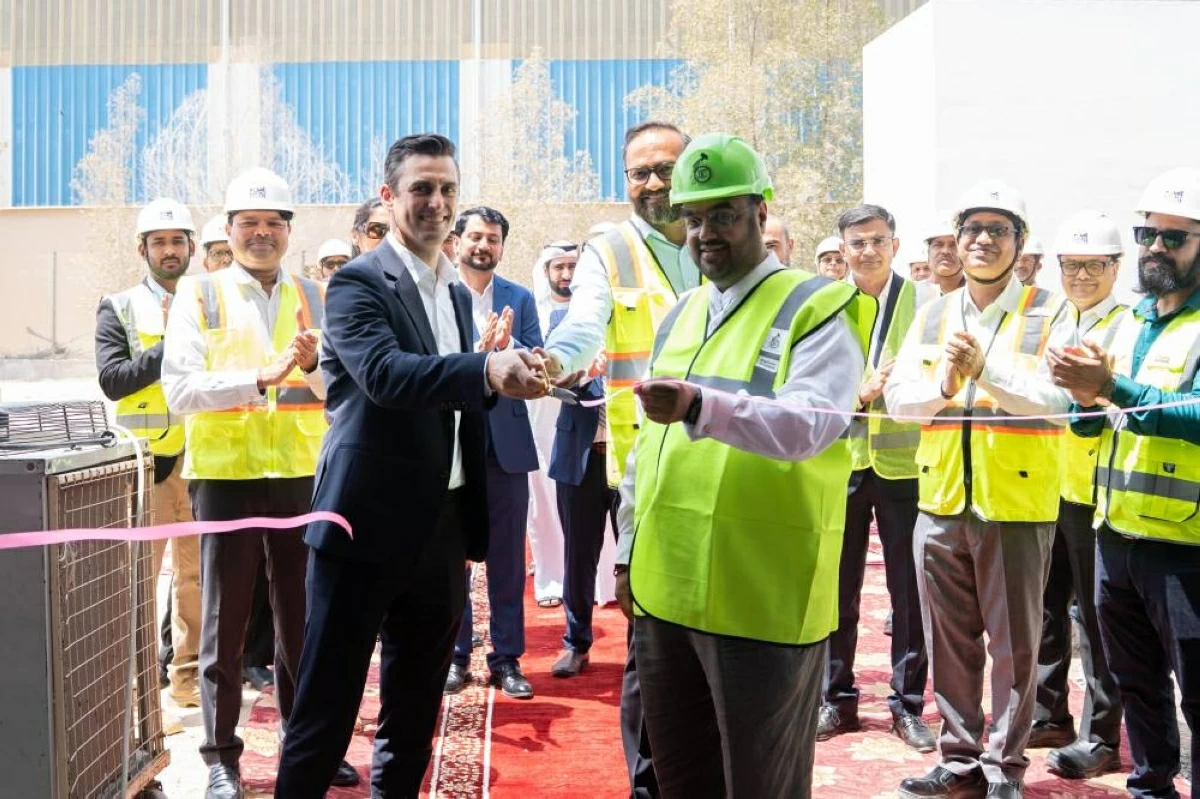 خلال افتتاح المنشأة