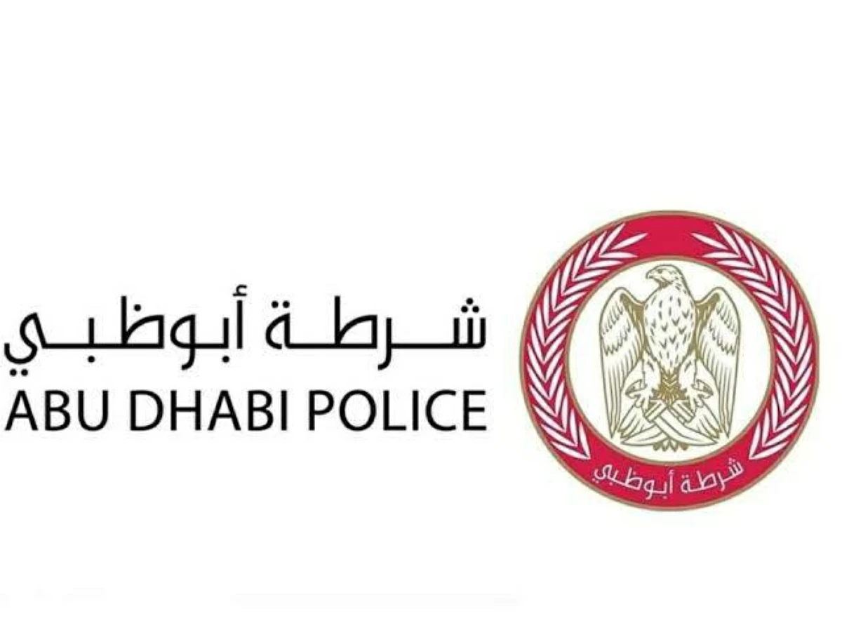 أبوظبي.. السيطرة على حريق بمستودع في منطقة المفرق الصناعية