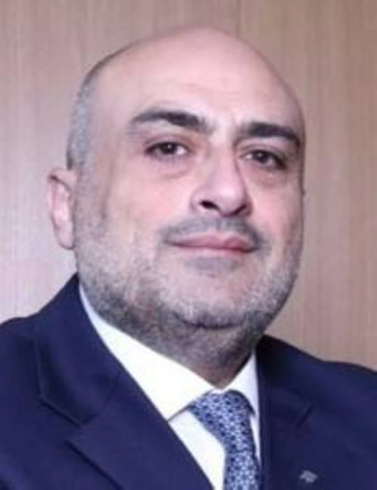 وسام خليفة