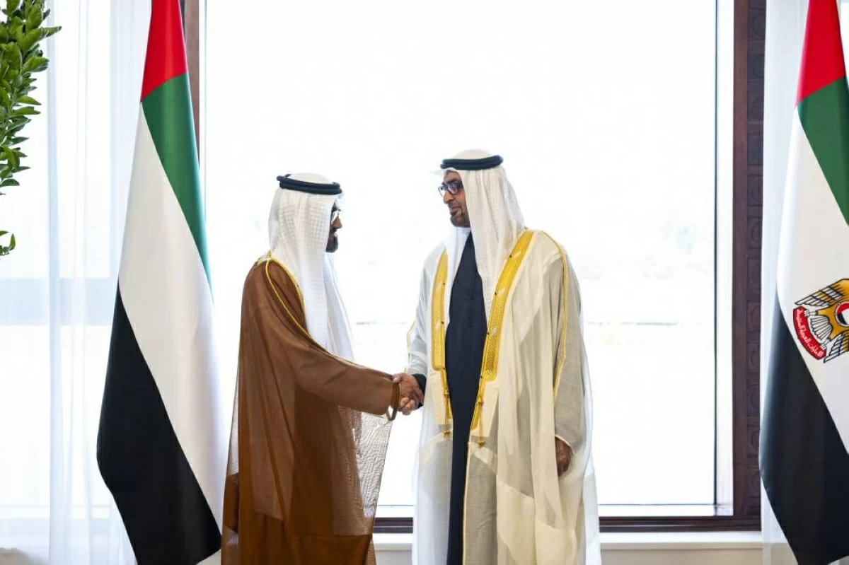 محمد بن زايد لسفراء الإمارات الجدد: نهجنا بناء شراكات مع العالم