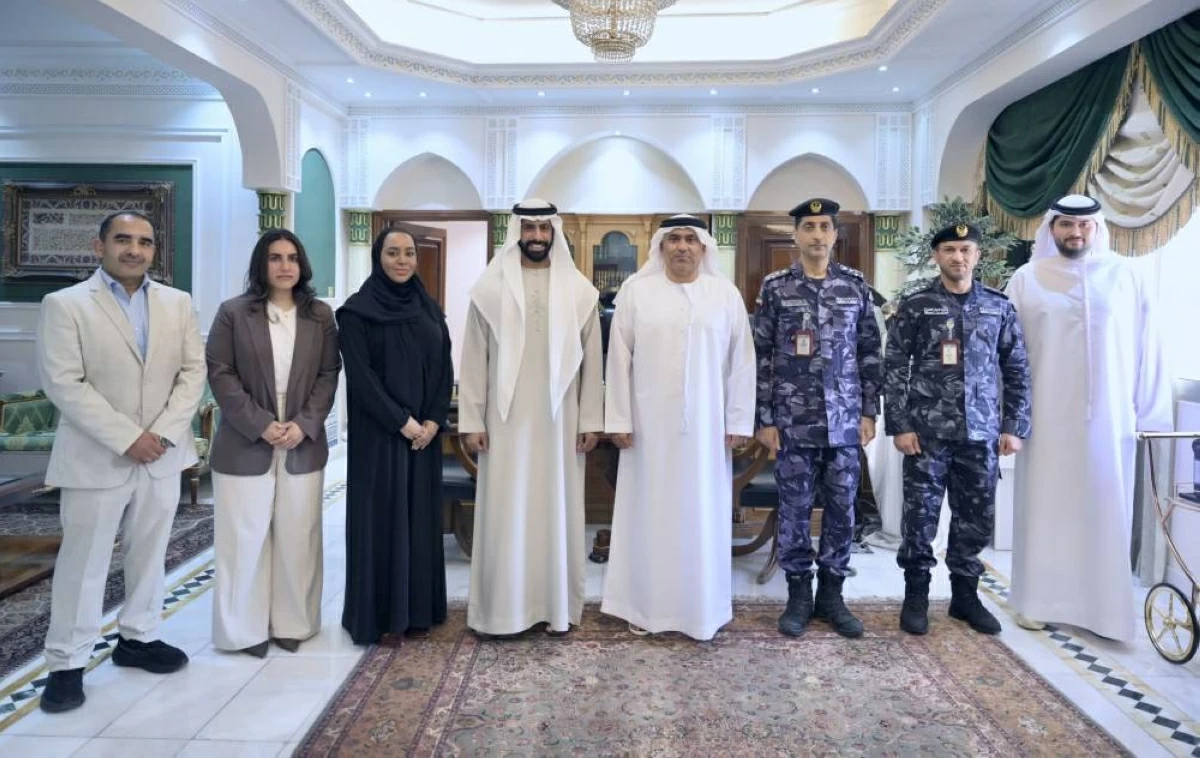 لقطة تذكارية خلال الزيارة