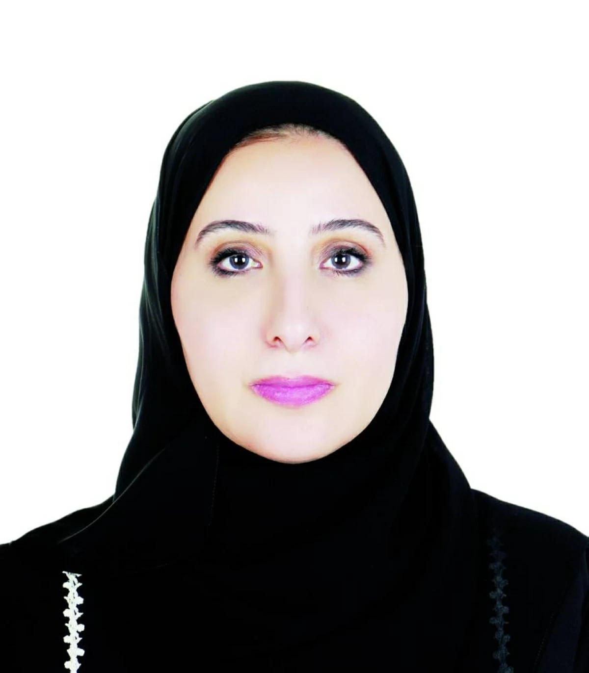 أسماء الشريف