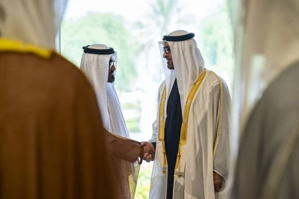 محمد بن زايد لسفراء الإمارات الجدد: نهجنا بناء شراكات مع العالم