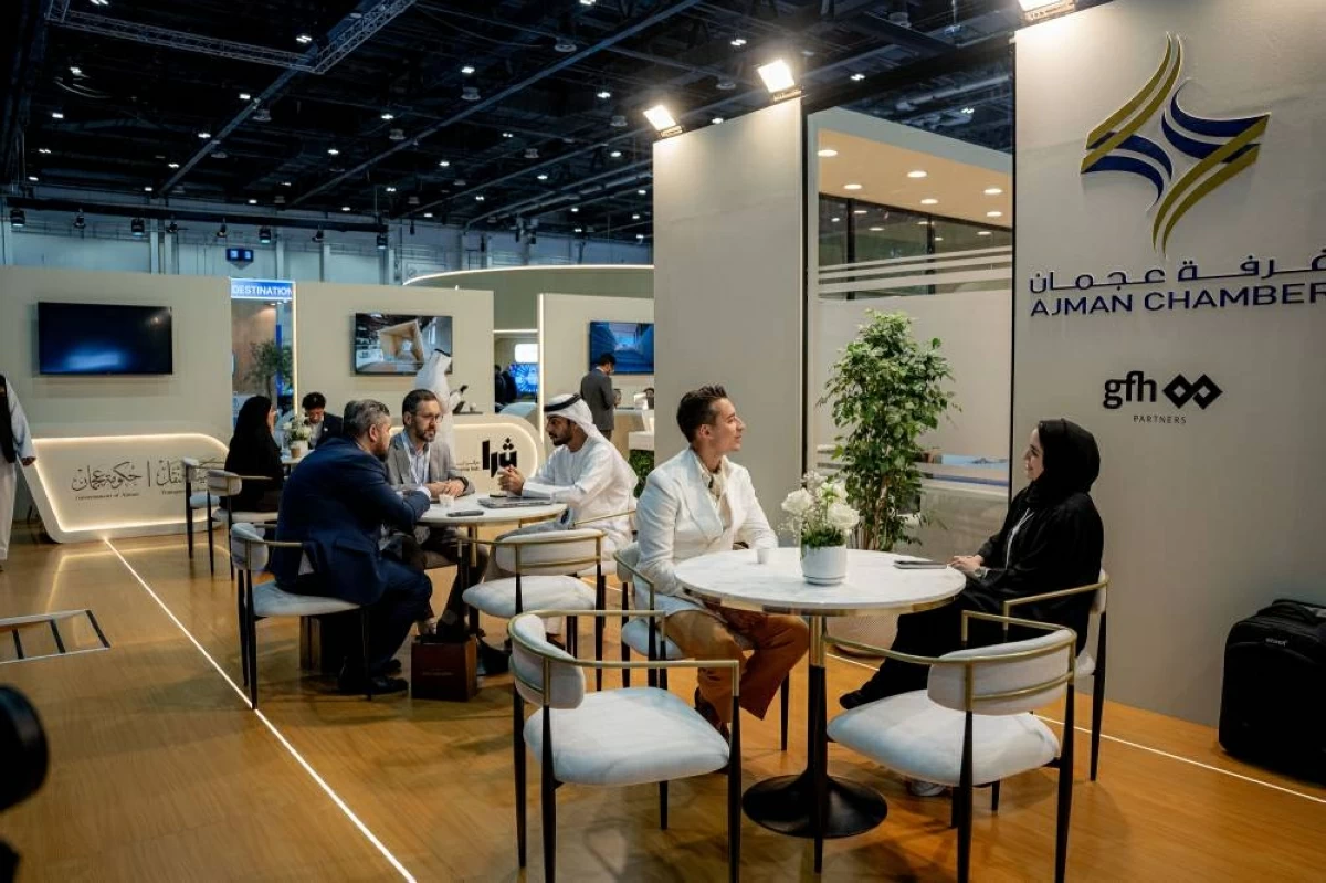 عجمان تكثف لقاءاتها وتعزز حضورها في قمة AIM 2026