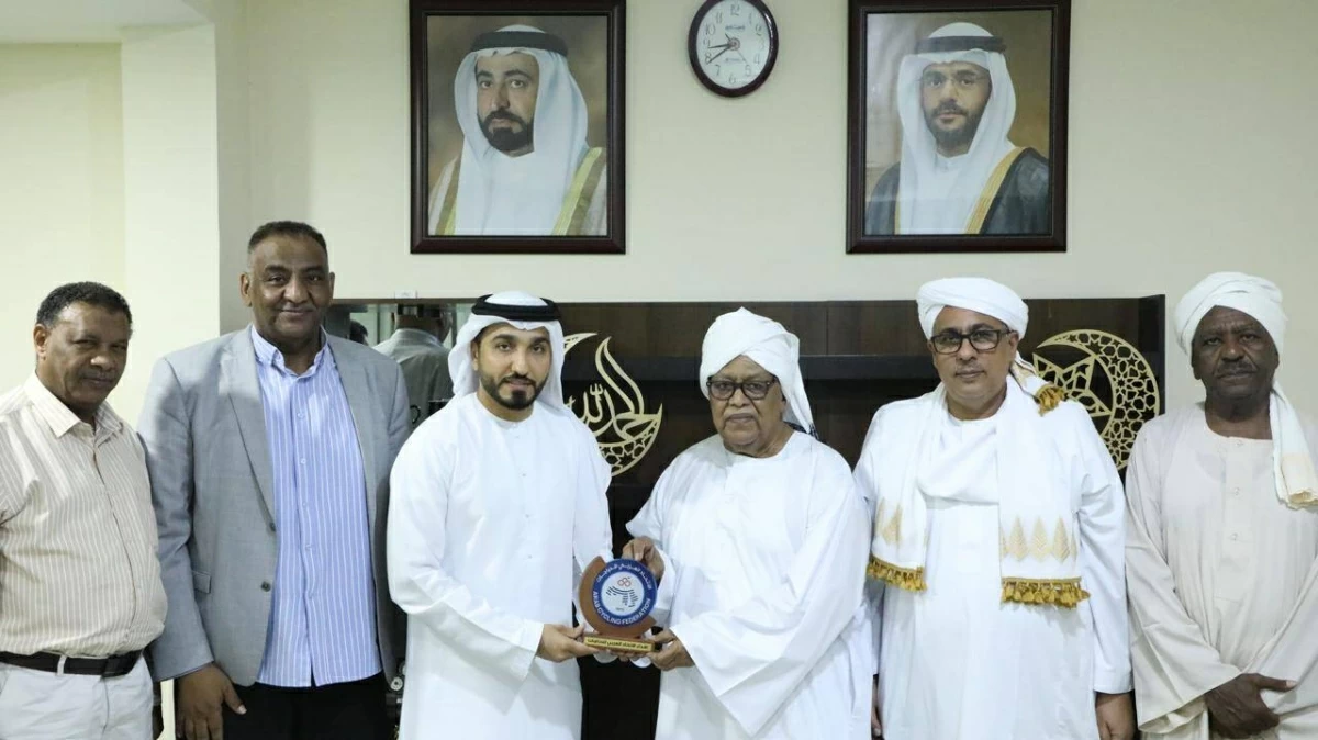 تعاون بين «عربي الدراجات» والمركز الاجتماعي السوداني بالشارقة