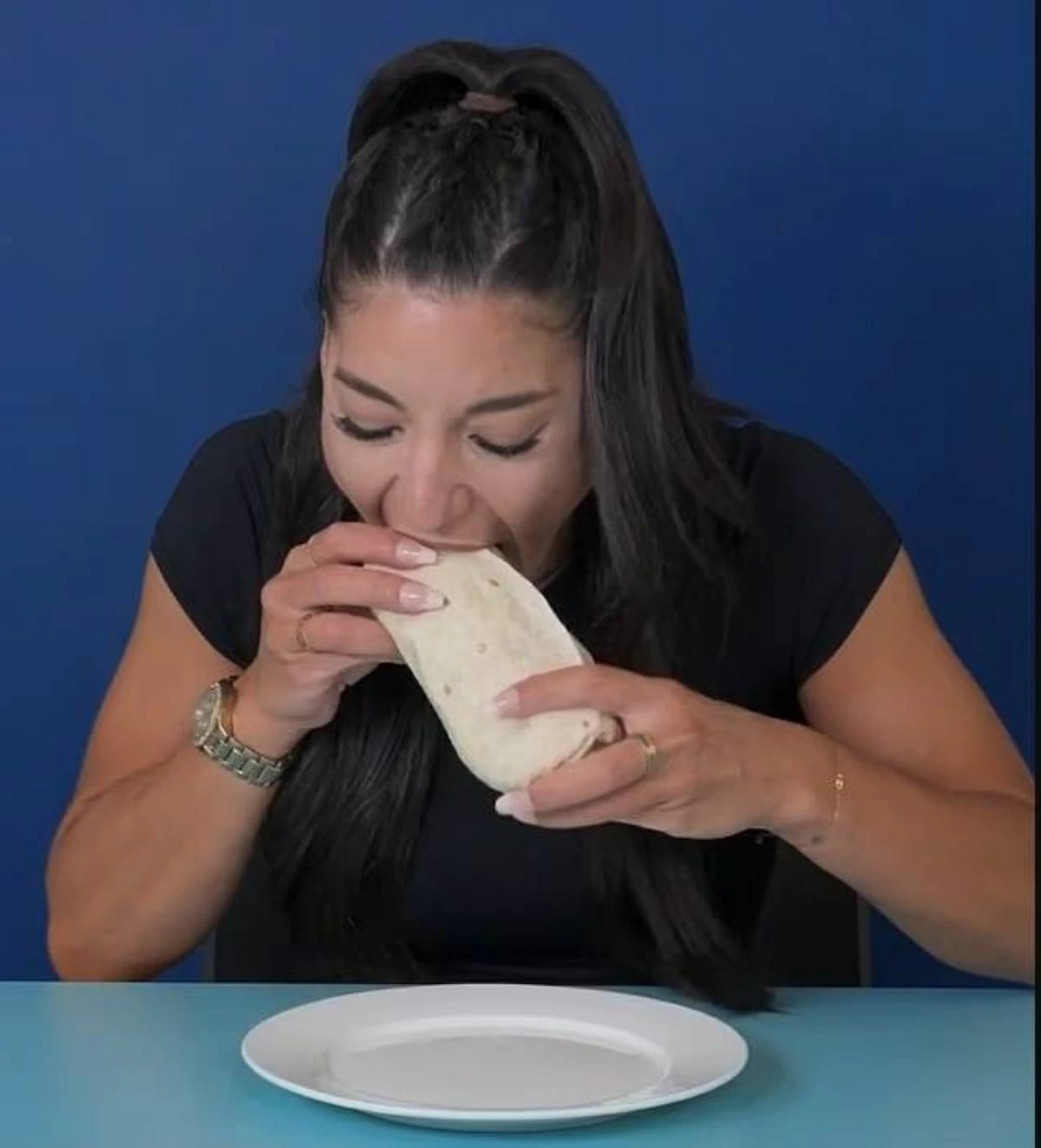 ليا أثناء المحاولة
