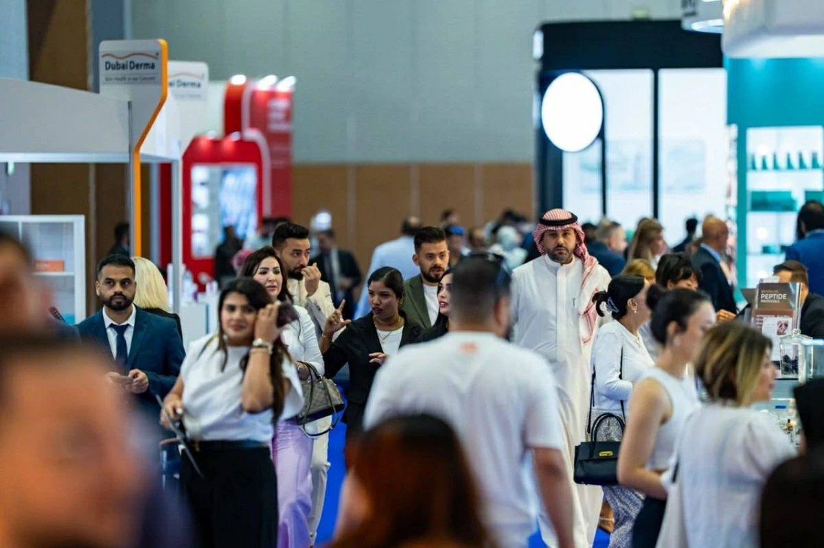 «دبي ديرما 2026» يختتم دورته الـ25 بصفقات قيمتها 2.6 مليار درهم