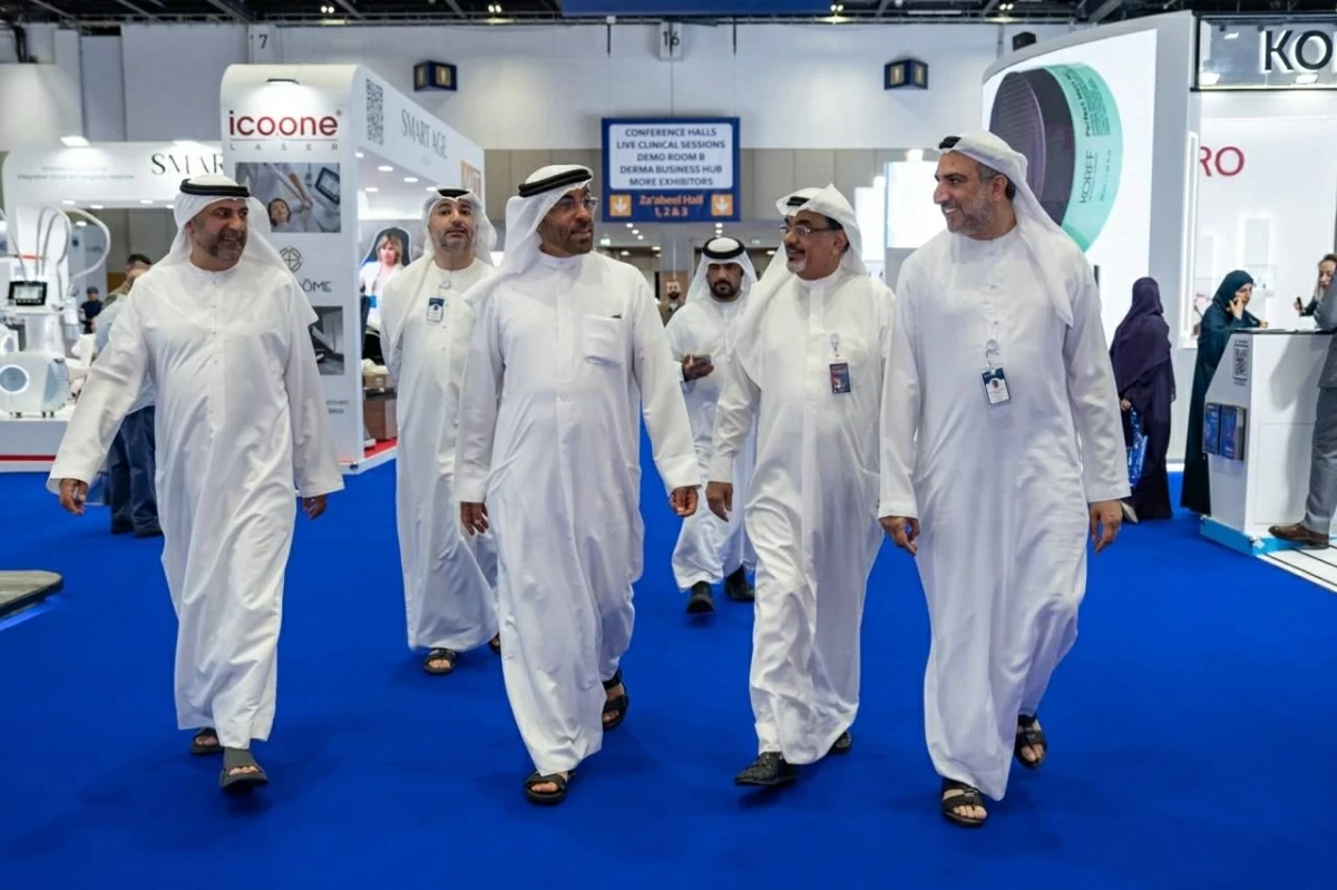 «دبي ديرما 2026» يختتم دورته الـ25 بصفقات قيمتها 2.6 مليار درهم
