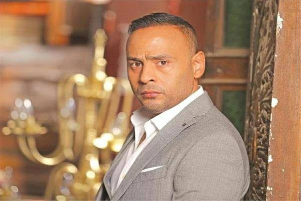 فيديو مسيء واعتذار.. ماذا حدث في أزمة الفنان محمود عبد المغني؟