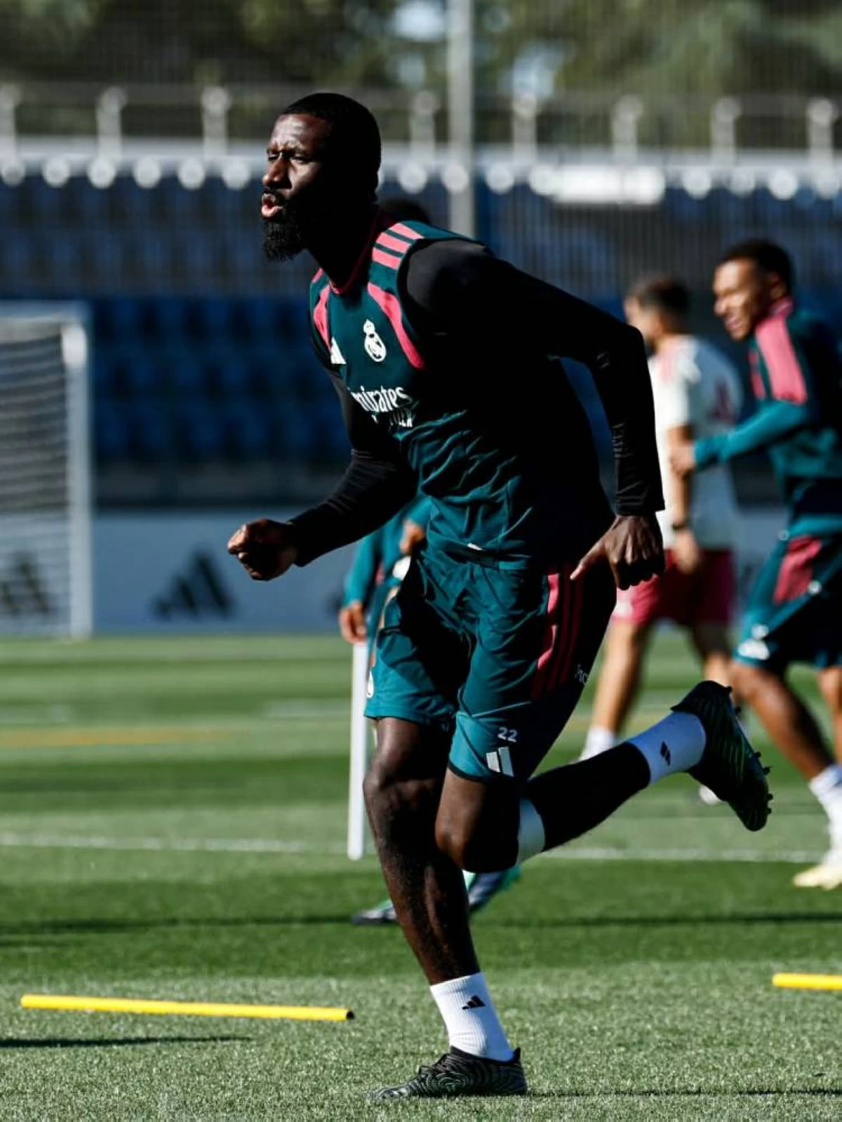 كيفية مشاهدة مباراة ريال مدريد ورايو فاليكانو في الدوري الإسباني