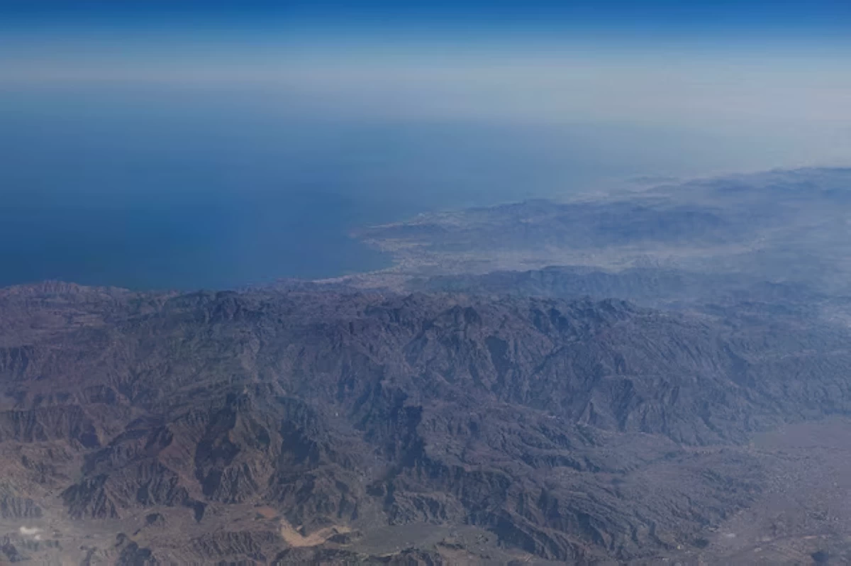 هيئة بحرية: إجلاء طاقم سفينة تعرضت لهجوم في «هرمز»