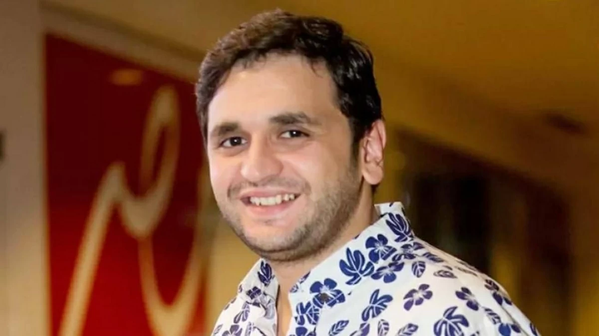 تفاصيل حالته الصحية بعد نقله إلى المستشفى..ما مرض مصطفى خاطر؟