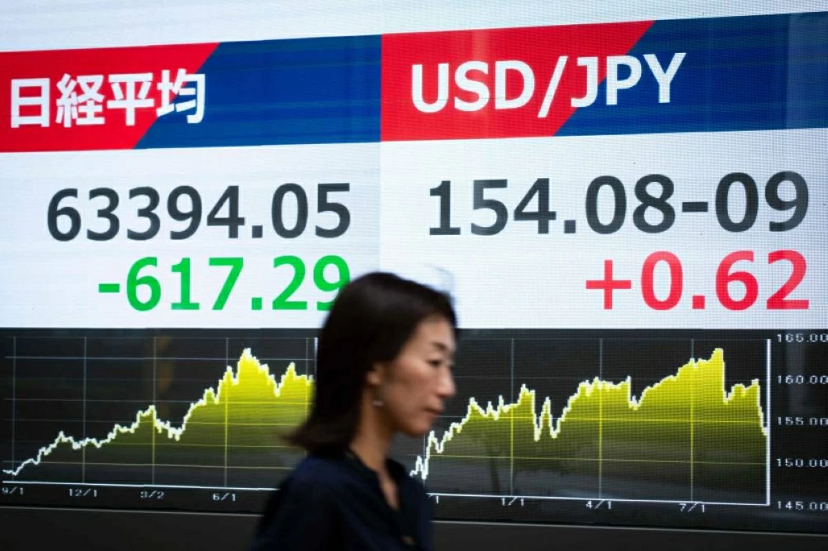 الدولار يصعد مع ارتفاع عوائد السندات إلى 5% للمرة الأولى في 3 سنوات