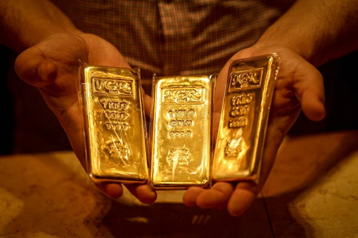 الذهب مستقر عند 4300 دولار مع ترقب قرار «الفيدرالي»