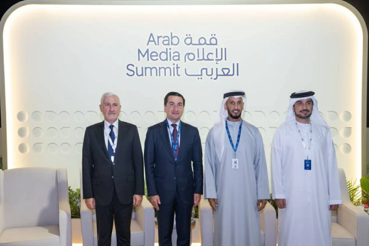 عبدالله آل حامد يبحث تعزيز التعاون الإعلامي مع مسؤولين من أذربيجان وأمريكا