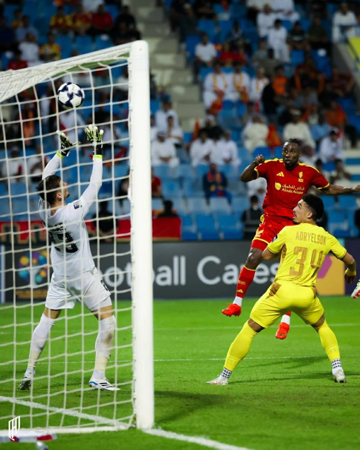 جوليان يسجل برأسه يف شاك الوصل