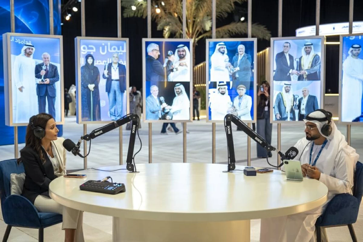بودكاست ودردشات إعلامية بمنصة «دبي للصحافة»