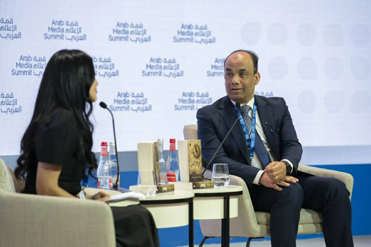 أسامة الشاذلي: الذكاء الاصطناعي يجوّد الرواية