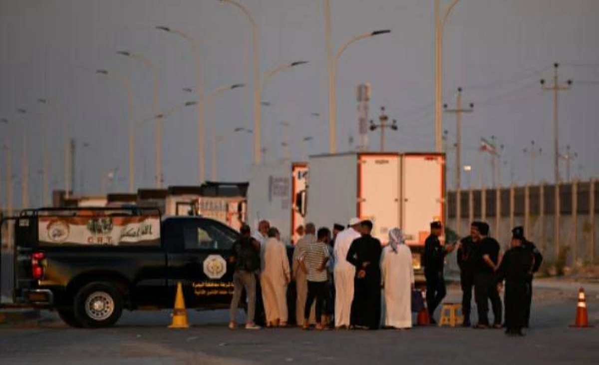 الشاحنات